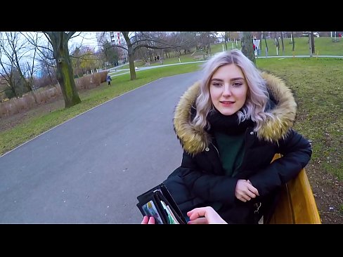 ❤️ Swallows hot cum coigreach airson airgead - blowjob anns a 'phàirc le Eva Elfie ❤  Fucking  aig gd.truedating.top ❌️❤